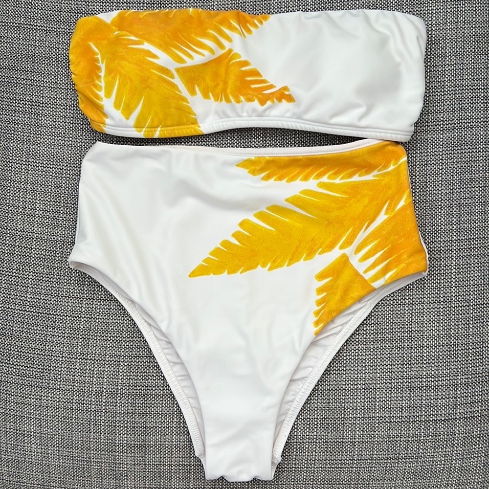 VIX BY PAULA HERMANNY TAMARINDO 2PC SET TOP MEDIUM SIZE AND BOTTOM SMALL SIZE